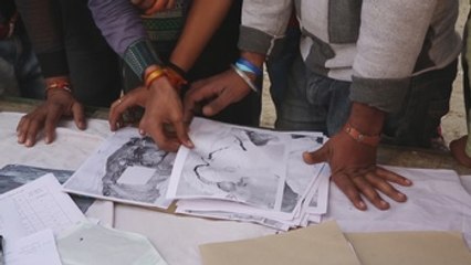 El número de muertos por el descarrilamiento de un tren en India aumenta a 146