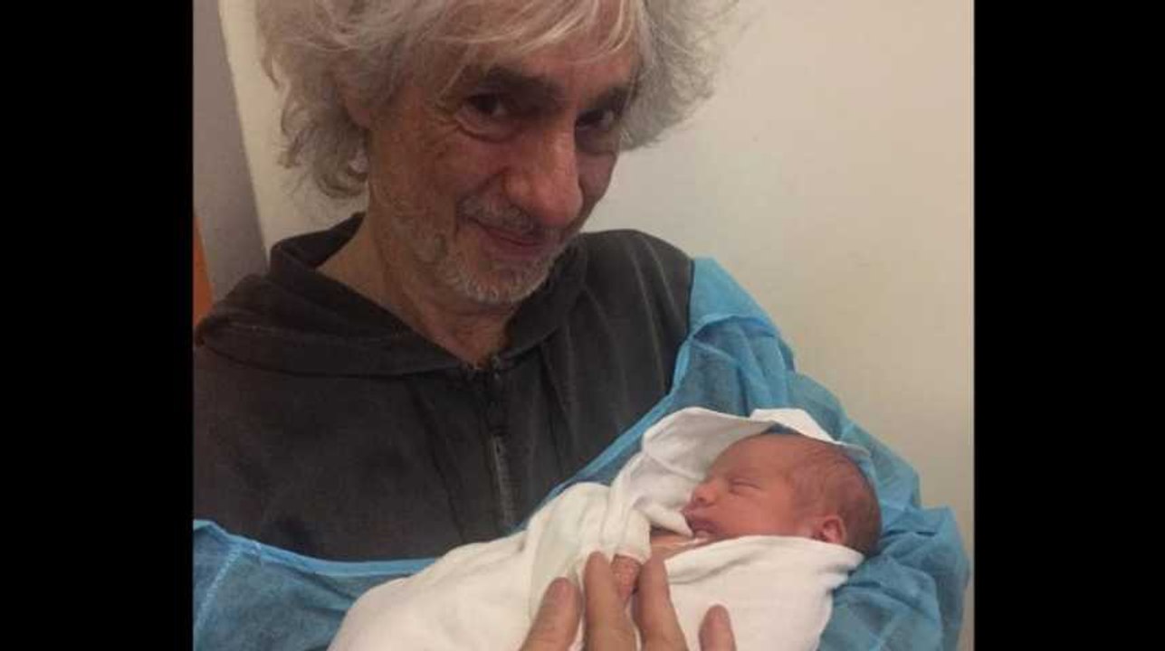 Louis Bertignac vous présente son adorable bébé, Jack