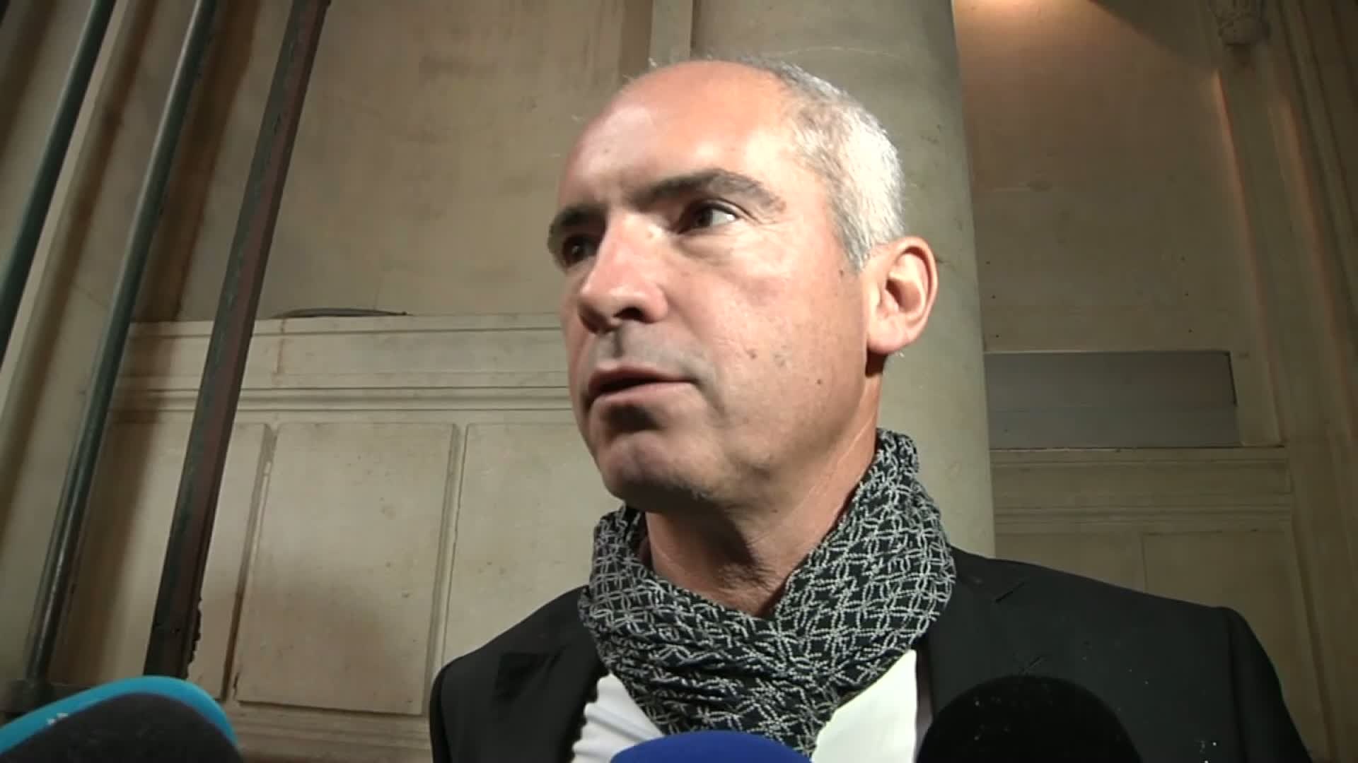 Hand - Paris suspects : Maître Darrigade «Démontrer que le match n'a jamais  été truqué» - Vidéo Dailymotion