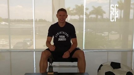 Marlone pede votos da Fiel para vencer o Puskas