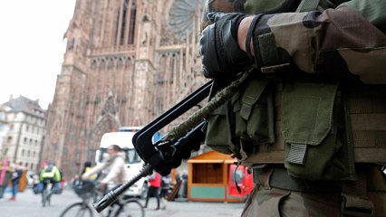 France : un "nouvel attentat" déjoué annonce Cazeneuve