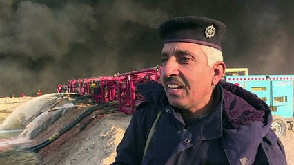 A luta contra o fogo e a fumaça tóxica no Iraque