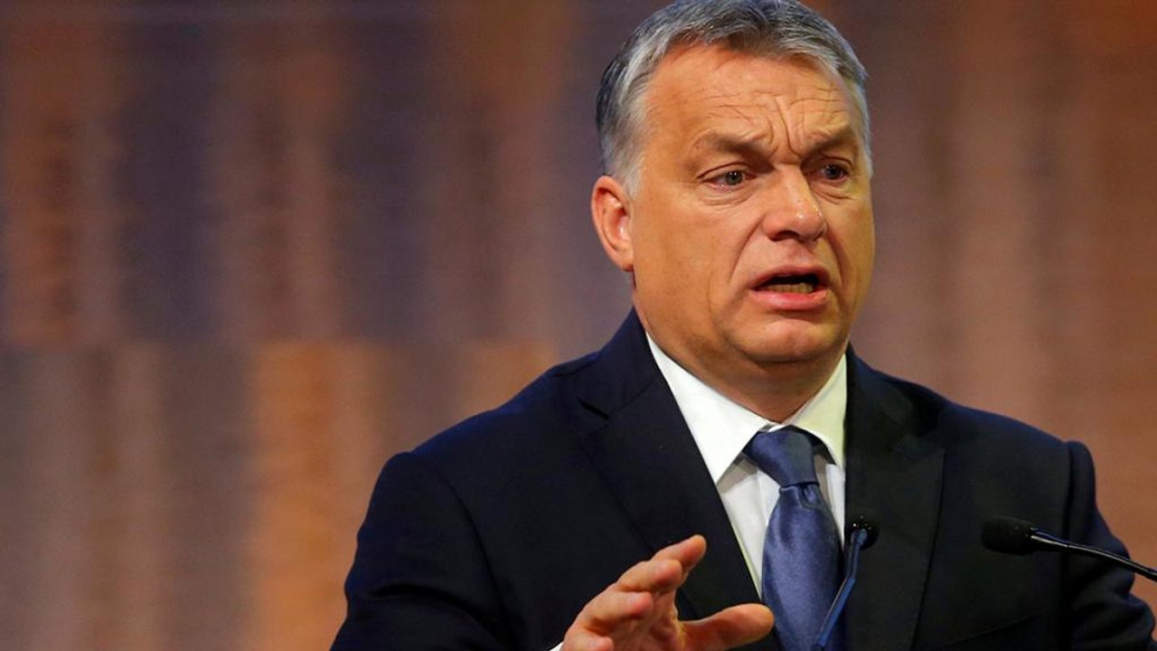 Орбан: "Венгрия не примет диктат Брюсселя по во...