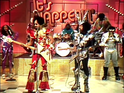 man what the hell are we saying? i dunno, im just hungry talkin bout the galaxy and trains..i think theyre buying it though