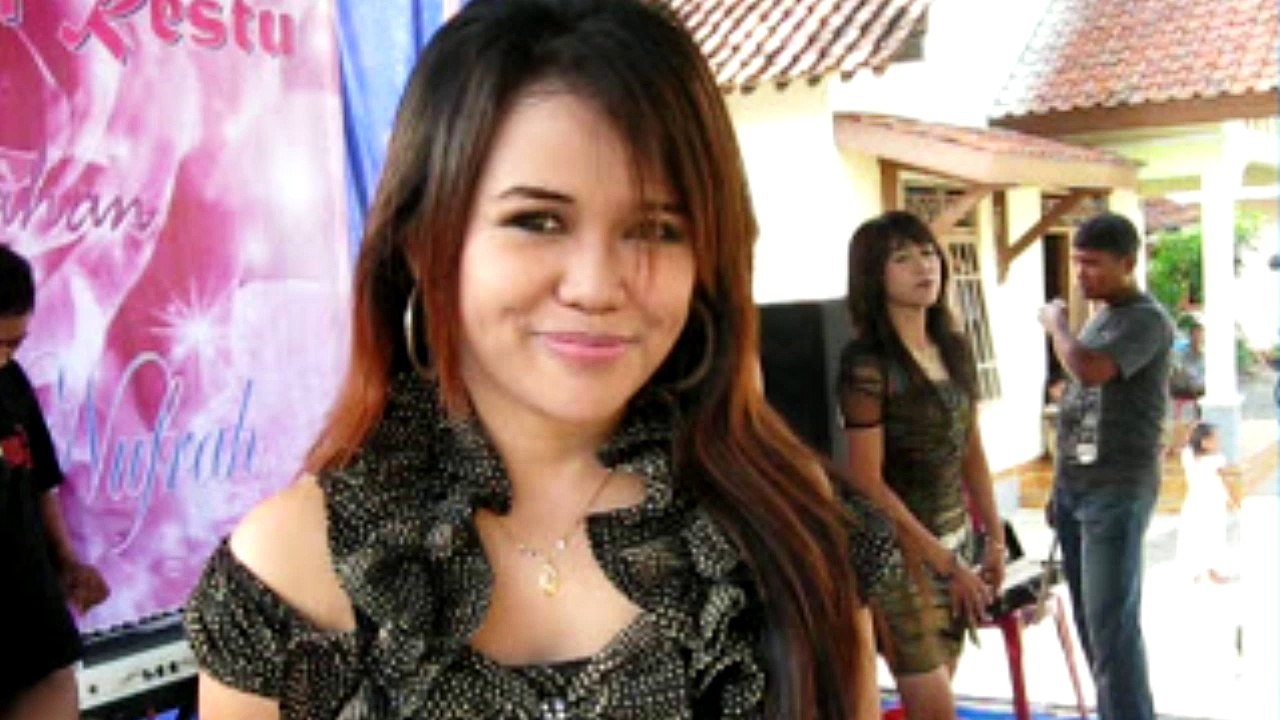 Bukalah Kaca matamu