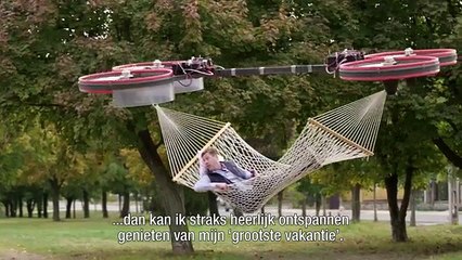 Hayallerimizi Gerçekleştirmekle Meşgul Olan Yaratıcı Adam Uçan Hamak Yaptı