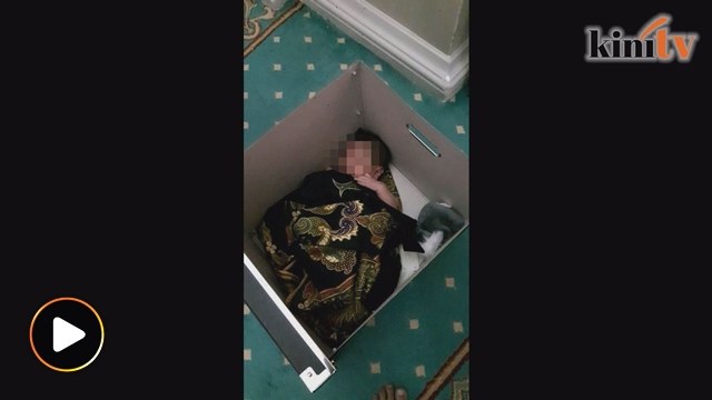 Visual bayi ditinggal dalam kotak dengan nota Bukan tak mahu tapi tak mampu