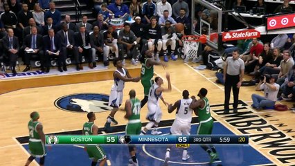 Le drive et la finition splendides de Zach LaVine