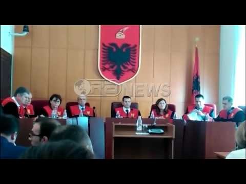 Reforma ne drejtesi - Kushtetuesja nuk pranon heqjen e masës së pezullimit për vettingun