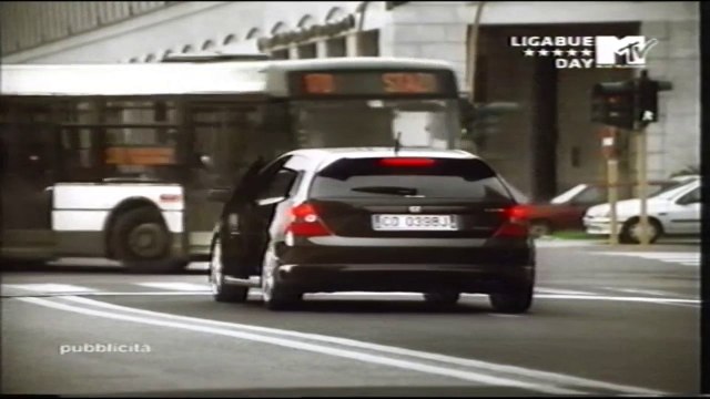 honda civic spot con valentino rossi (2003)