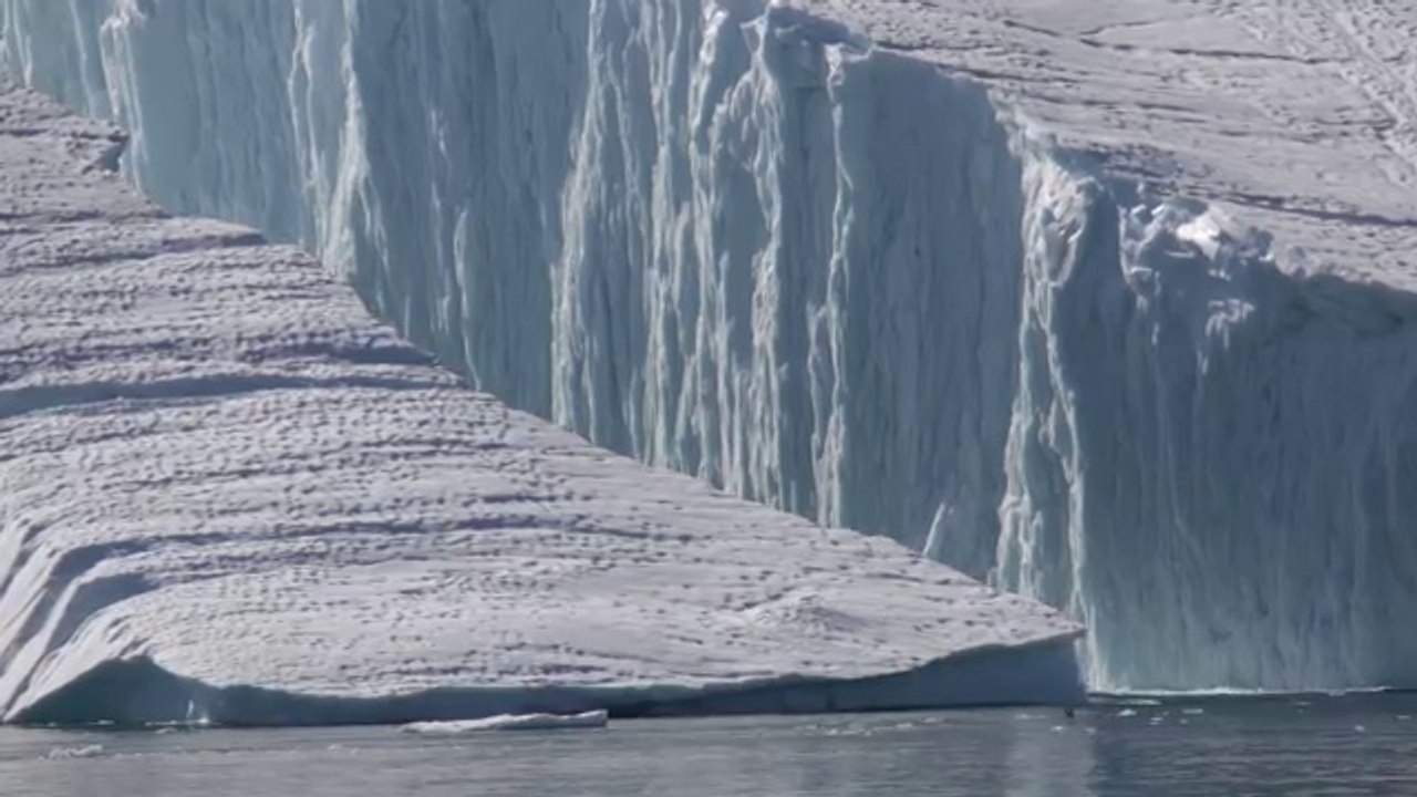 Large Iceberg Breaking