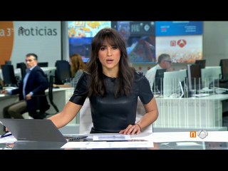 Lorena García muy guapa con su nuevo look 22/11/2016