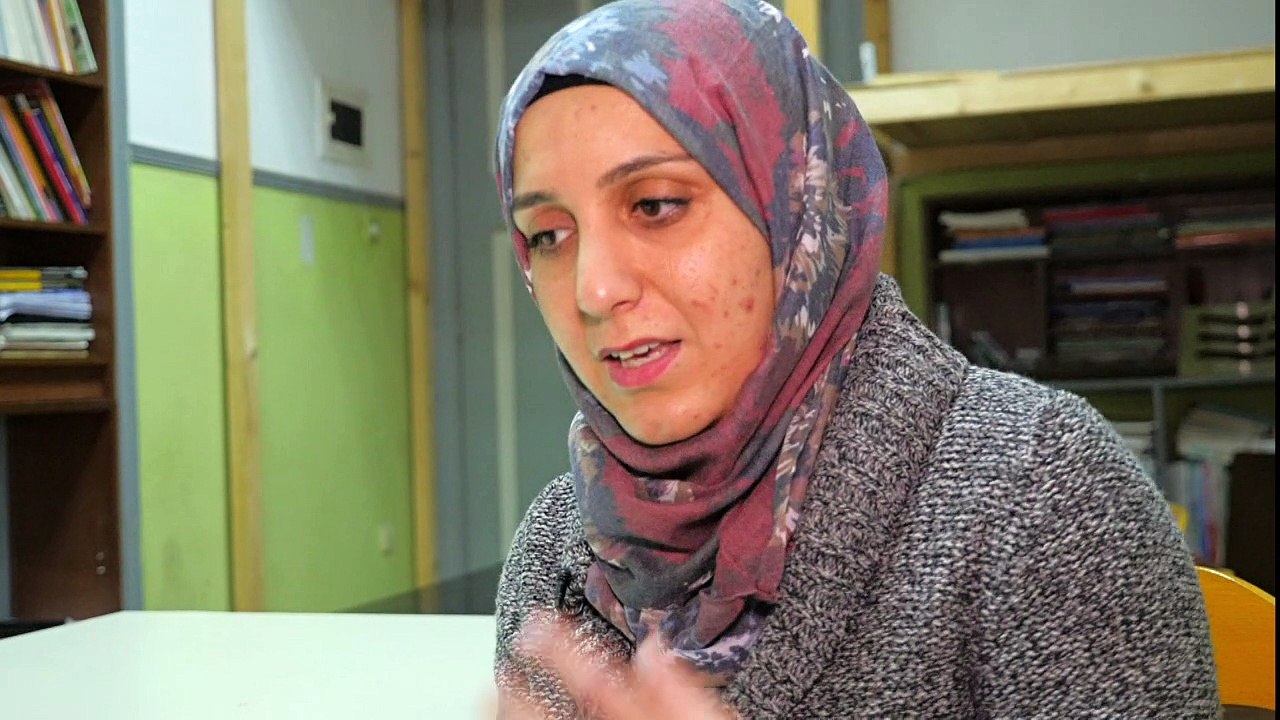 لاجئون يبحثون عن حياة طبيعية في اليونان