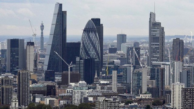 Великобритания: дефицит бюджета сократился, но брексит потребует затрат