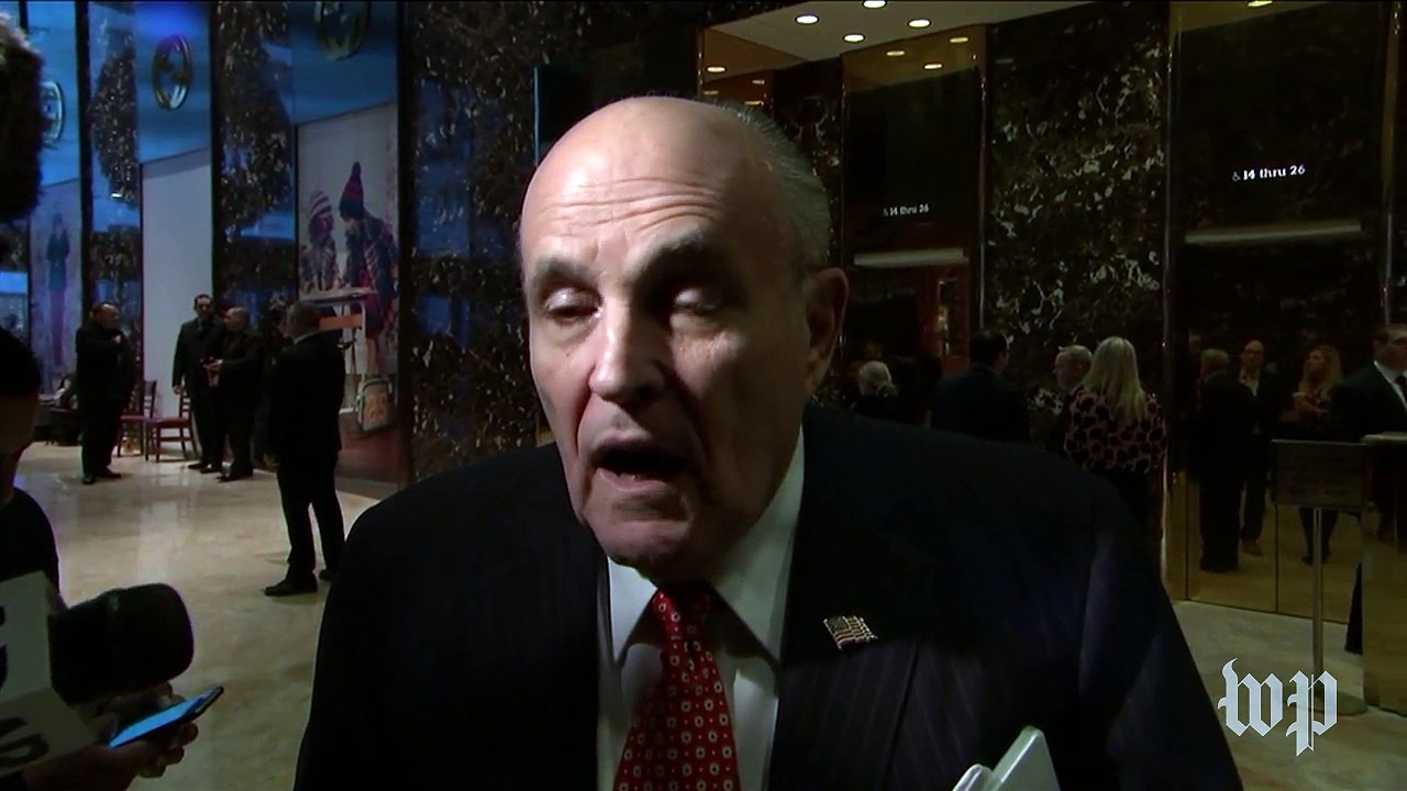 Giuliani weighs in on prosecuting Clinton over email server