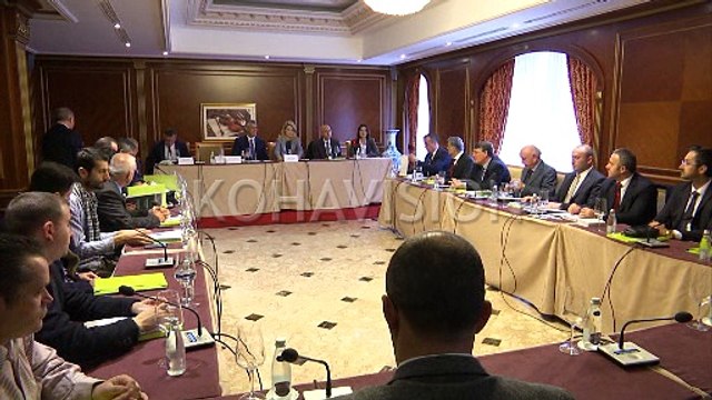 Thaçi tregon pse ka iniciuar ndryshimin e Kodit Penal...