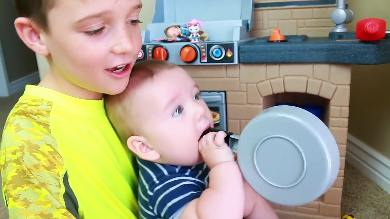 Baby Cooking BBQ Grill Little Tikes Cook %27n Play Outdoor BBQ Pretend SURPRISE Play Kitchen Toys