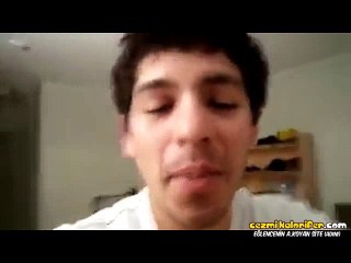 İsveç'te Akşam Saat 10'da Pencereden Böğüren Genco ve Ruh Hastası Komşuları