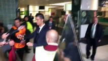 Ronaldo super solicitado pelos adeptos na zona mista
