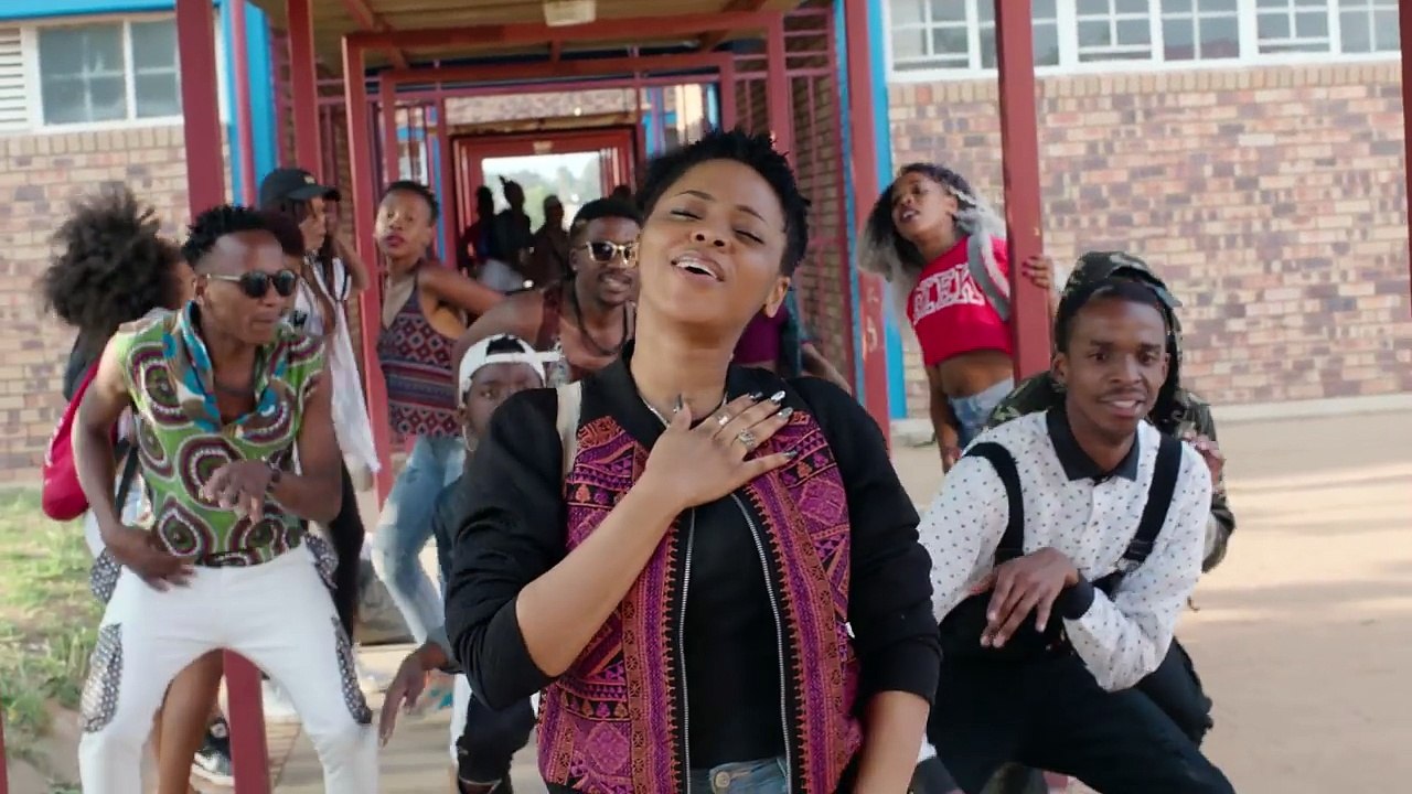 CHIDINMA - FALLEN IN LOVE | OFFICIAL MUSIC VIDEO
