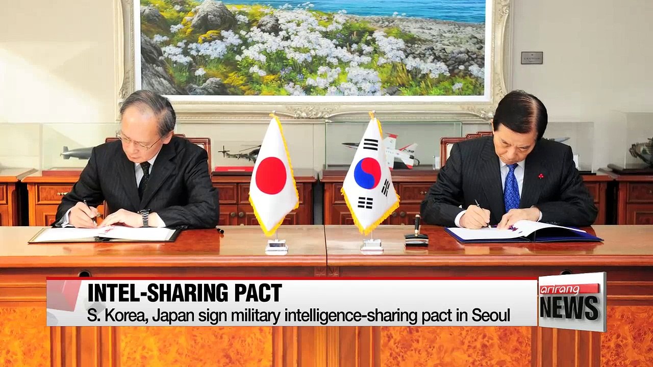 S. Korea, Japan sign military intelligence-sharing pact