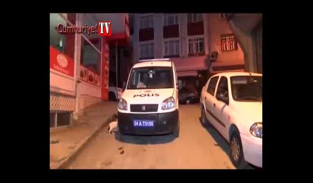 Esenler'de istinat duvarı çöktü, 4 bina boşaltıldı