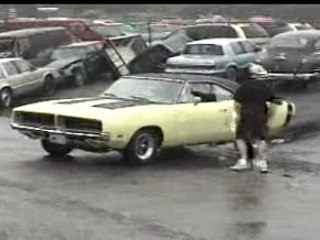 '69 Dodge Charger Burn Out