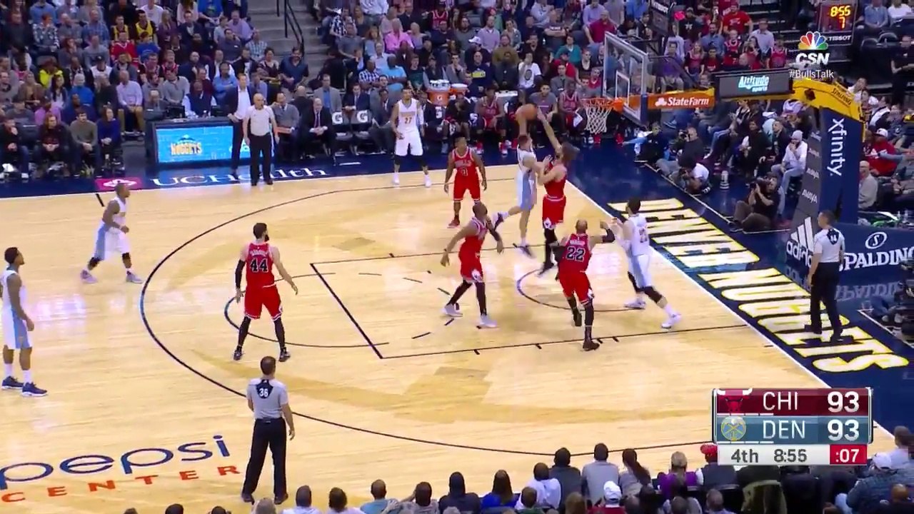 Robin Lopez cale six contres aux Nuggets