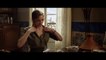 ALLIED : Marion Cotillard strips for Brad Pitt - Drama 2016