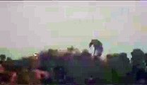 Real Footage of Pakistani Jawan Crushing Indian Soldiers