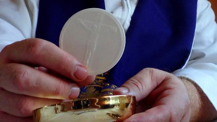 Zelený štvrtok - sviatosti kňazstva a Eucharistie sú prejavom lásky