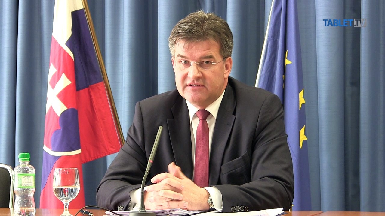 ZÁZNAM: FICO: Čo sa deje posledné dni, je cielený útok na predsedníctvo