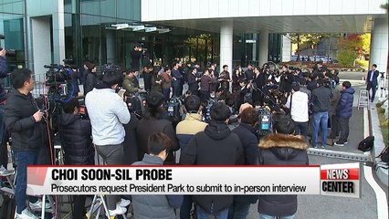 Prosecutors urge President Park to commit to in-person interview