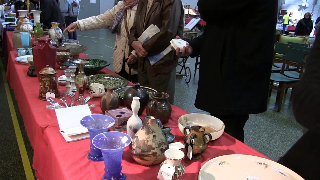 La grande vente solidaire des petits frères des Pauvres à Nantes