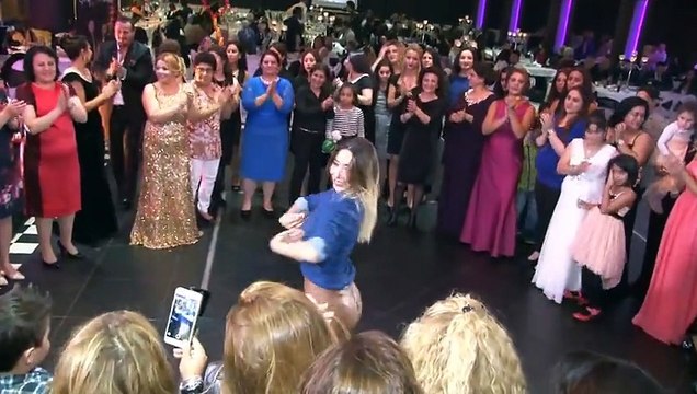 ONA JE ZAVELA SVE NA SVADBI Kada vidite kako MEŠA ostat ćete bez daha