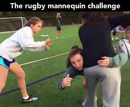 Surement le meilleur Mannequin Challenge du Rugby féminin !