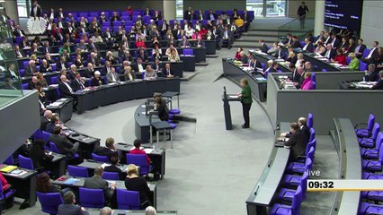 Merkel alerta contra o populismo