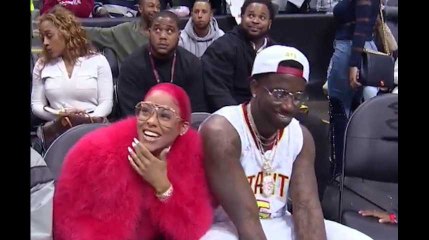 Un rappeur américain fait sa demande en mariage pendant une "kiss cam"