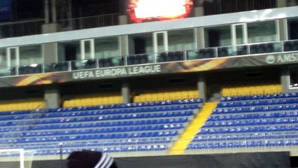 Des supporters d'Anderlecht assistent au dernier entraînement à Bakou (VIDEO)