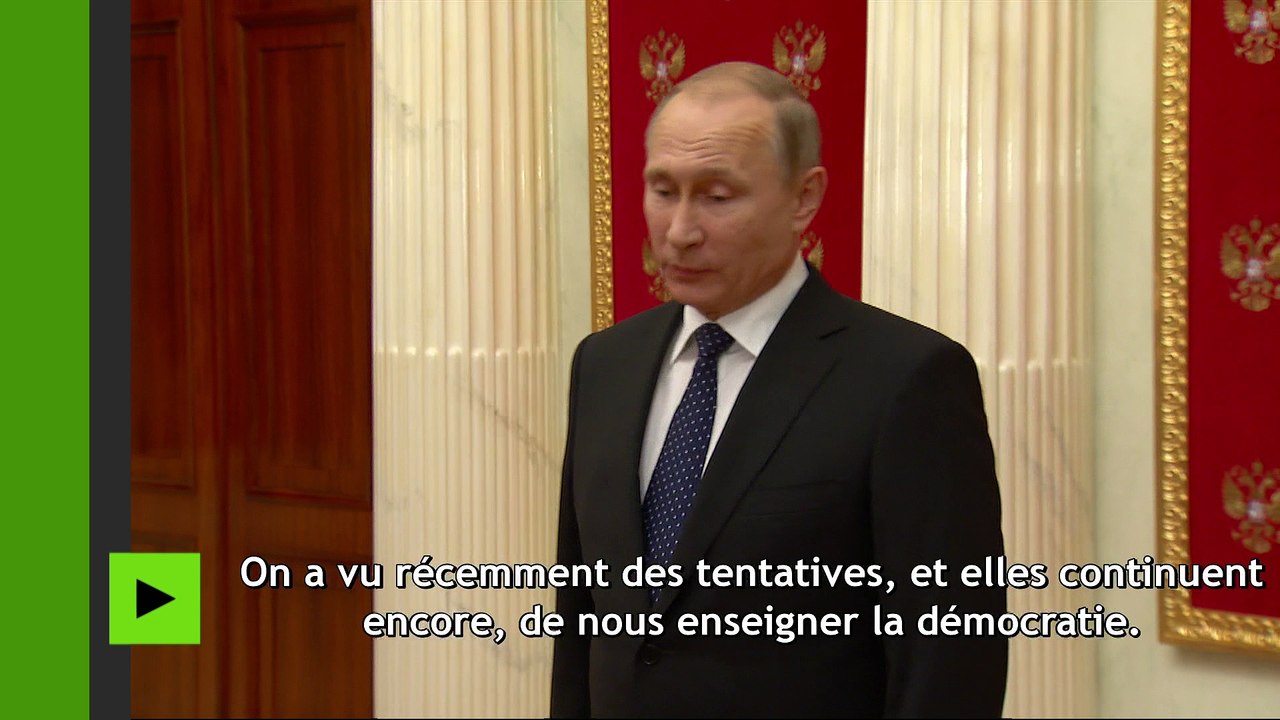 Vladimir Poutine réagit à la résolution européenne sur la lutte contre la «propagande russe»