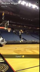 Inhumain ! Zach LaVine passe un 360 depuis la ligne des lancers francs