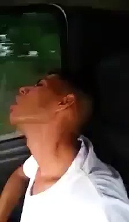 Don't sleep in car with your friend Lol