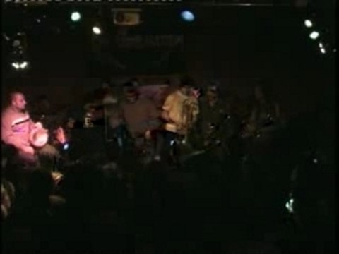 natty roots featuring amazigh kateb- War