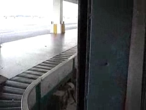 EFP TV / JUJU @ PUKET AIRPORT LOL