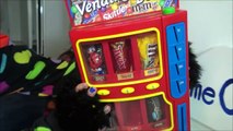 Bad Baby Kitty Victoria Puppy Annabelle Candy Machine Bloody Tooth Toy Freaks Hidden Egg-48L8UaQIFZ8