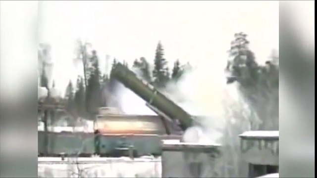 Test d'un train lanceur de missiles nucléaires en Russie