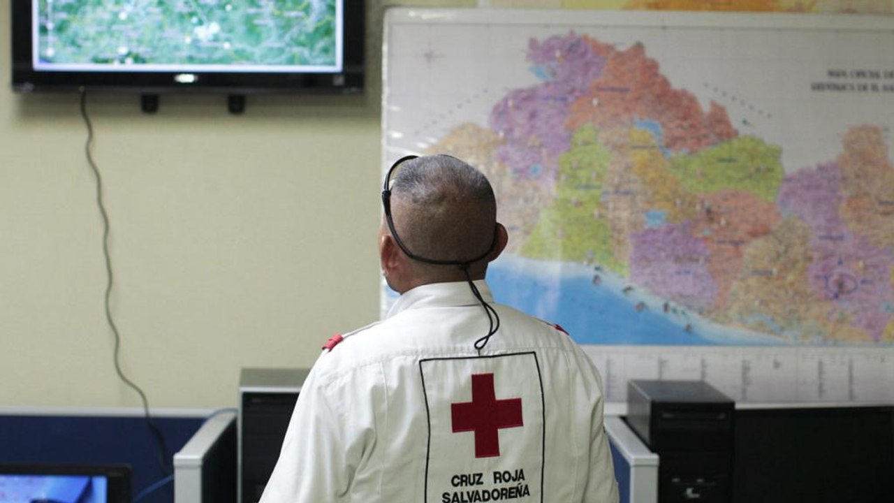 Terremoto di magnitudo 7,2 in El Salvador: allarme tsunami
