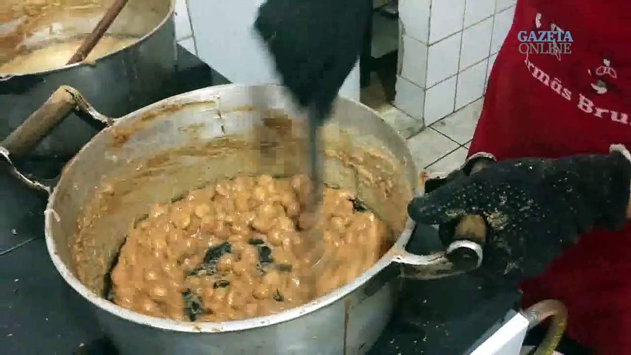 Pé de moleque de Macadâmia