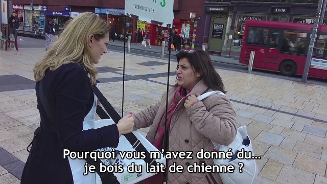 Ils font boire du lait de chienne à des passants et leur revèle après... Regardez leurs têtes