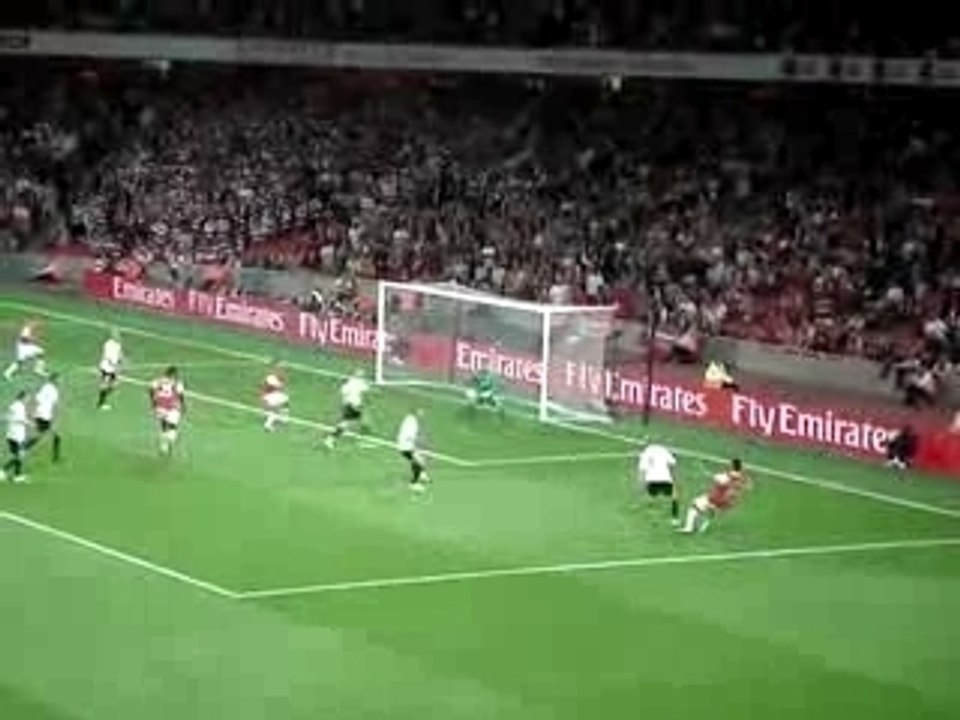 Arsenal- Sparta But d'Eduardo Da Silva (3-0)